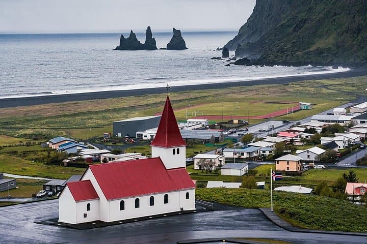 Private South Coast Iceland Day Tour: Skógafoss, Reynisfjara & Sólheimajökull photo 2