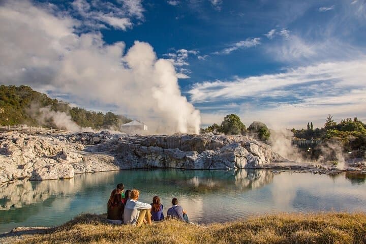 Te Puia Rotorua: Private Geothermal Wonders & Māori Arts Tour photo 2