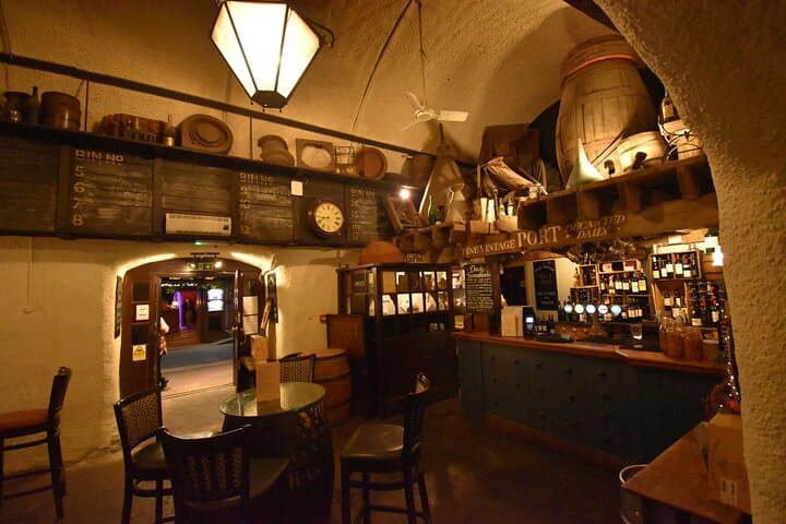 Historic Pubs of London Bridge and Borough: Private Walking Tour photo 3