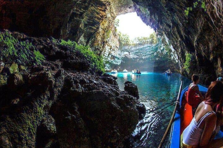 Drogarati Cave & Melissani Lake: Half-Day Tour from Argostoli, Kefalonia photo 5