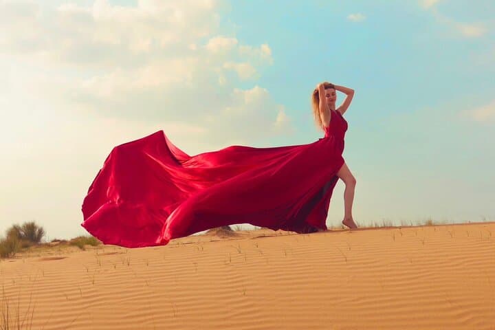 Dubai Private Photo Shoot: Capture Burj Views, Desert Light & Urban Elegance