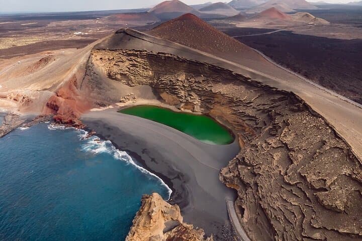 Timanfaya & La Geria Day Tour: Volcano Routes, Green Lagoon and Optional Camel Ride photo 6