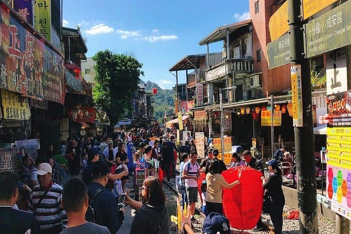 Yehliu, Jiufen & Pingxi Day Tour: Coastal Rocks, Mountain Streets & Sky Lanterns photo 1