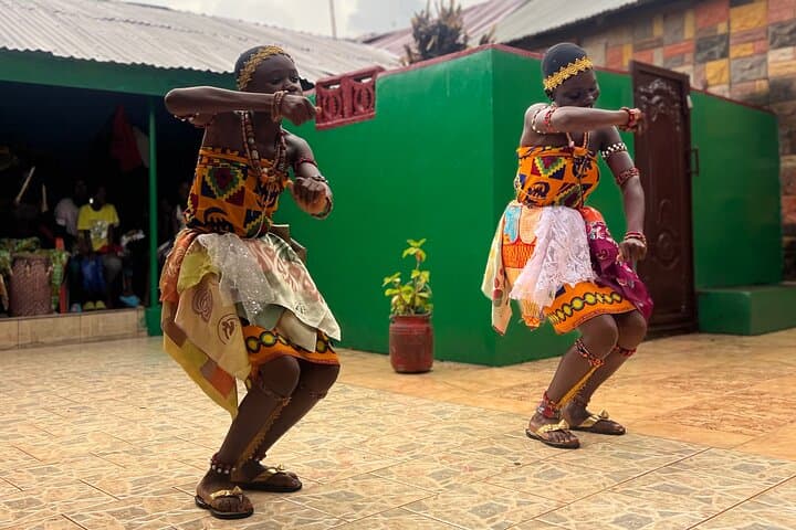 Ghana’s Golden Triangle: Year of Return Cultural Tour and Kakum Canopy Walk photo 2