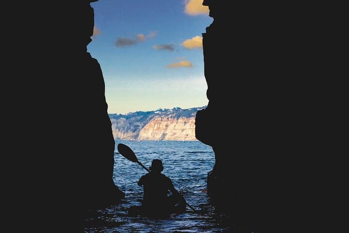 Paddling the La Jolla Sea Caves: A Guided Single-Kayak Adventure