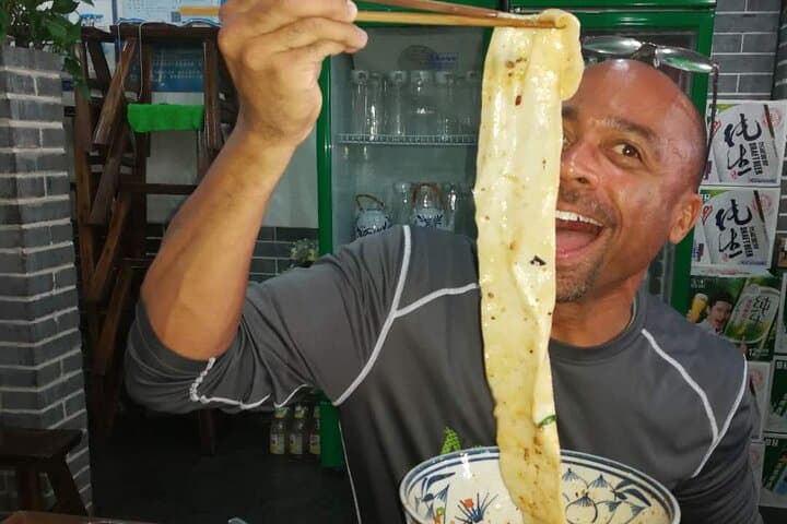 Old Xi'an Local Food & Beer Dinner Tour — Night Market Walking Feast photo 3