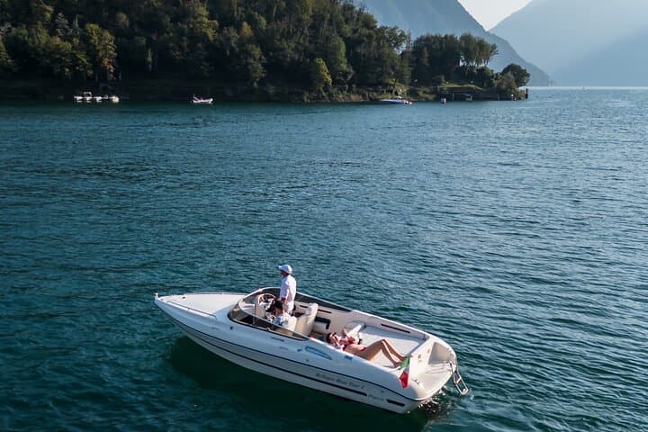 Private 2‑Hour Motorboat Tour of Lake Como from Bellagio: Villas, Views & Sunset Aperitif photo 3