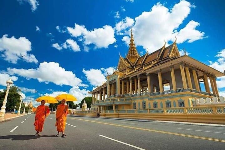 Seven-Day Cambodia: Phnom Penh to Angkor Wat Cultural & Nature Tour photo 4