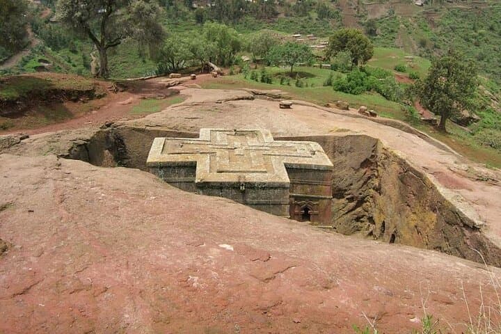 2-Day Lalibela Tour: Rock-Hewn Churches & Highland Hikes