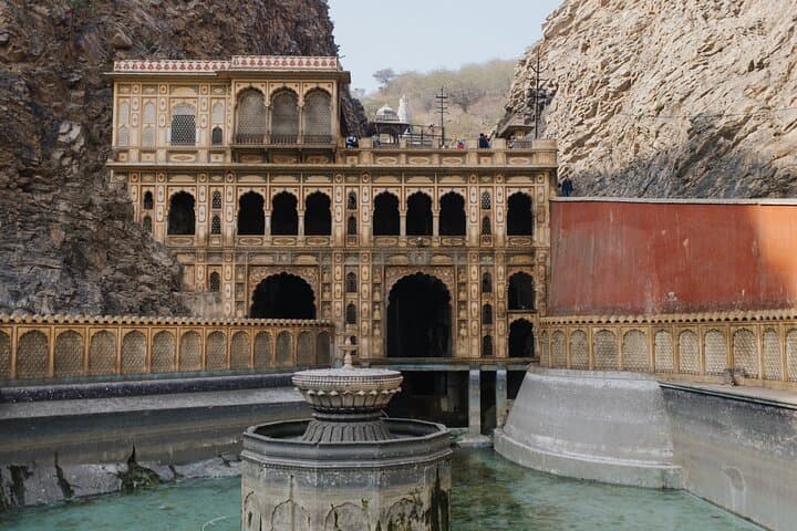 Private Jaipur Temple Tour: Spiritual Sites, Chakra Readings & Local Markets photo 1