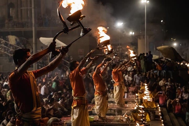 Same-Day Rishikesh and Haridwar Tour from Delhi — Ganga Aarti, Beatles Ashram & River Ghats photo 1