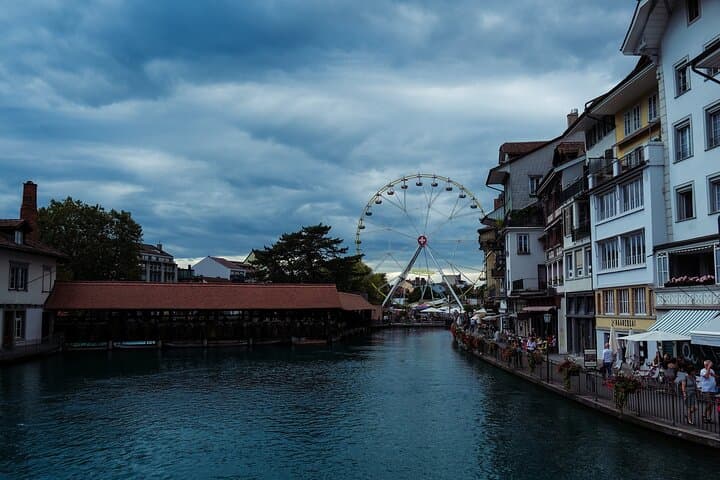Capture Thun: Private Walking Photo Tour at the Foot of the Bernese Alps photo 4