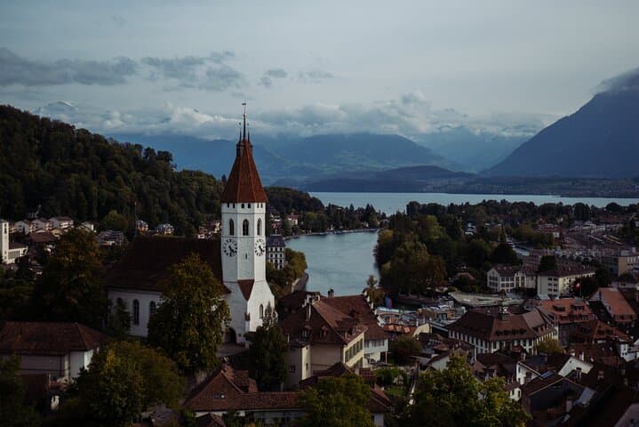 Capture Thun: Private Walking Photo Tour at the Foot of the Bernese Alps photo 5