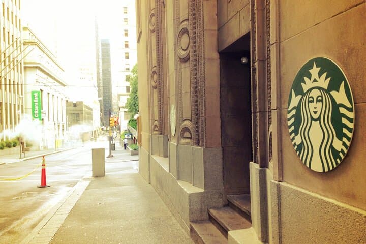 Pittsburgh Panorama Private Walking Tour: Downtown Architecture, Art & Riverfront photo 2