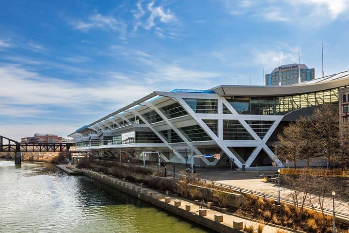 Pittsburgh Panorama Private Walking Tour: Downtown Architecture, Art & Riverfront photo 6