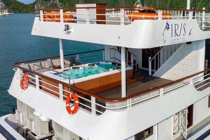 Iris Cruise Halong Bay: 1-Day Luxury Day Cruise with Jacuzzi and Cave Visits photo 3
