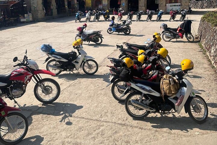 Ha Giang Loop 4-Day Motorcycle Tour — Ma Pi Leng, Dong Van & Homestays photo 6