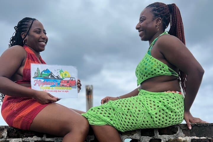 Negril Day Tour from Montego Bay: Rick's Cafe, Fort Charlotte & Beach Activities photo 5