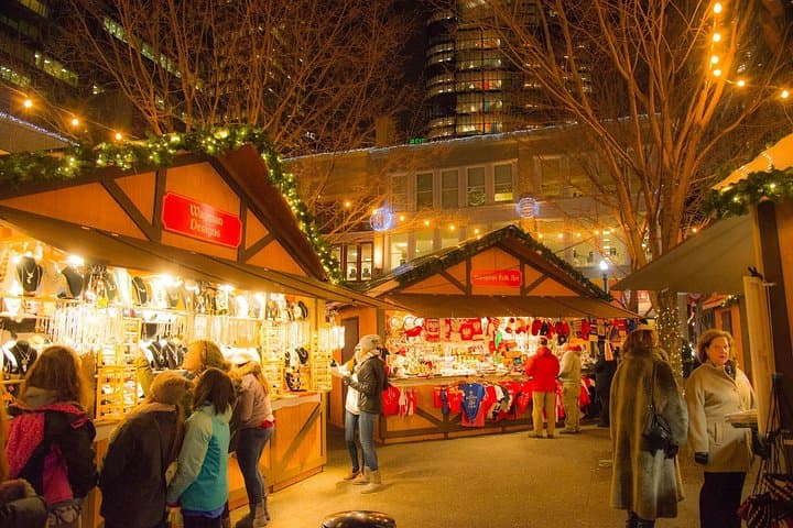 Christmas Sparkle: Private Festive Walking Tour of Pittsburgh’s Holiday Lights photo 3
