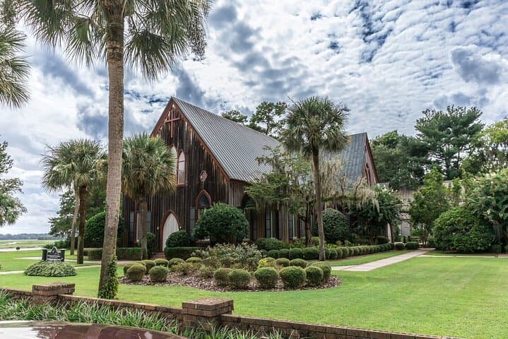 Historic Bluffton Private Walking Tour: Church of the Cross to Pritchard Park