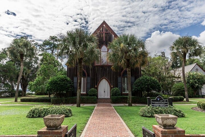 Private Bluffton Walking Tour: History, Art & Waterfront Stroll photo 3