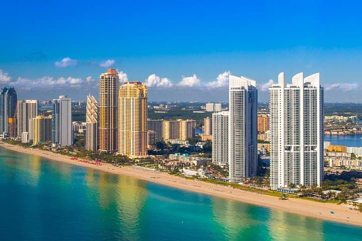Sunny Isles Beach Private Walking Tour: Newport Pier to Gateway Park photo 3