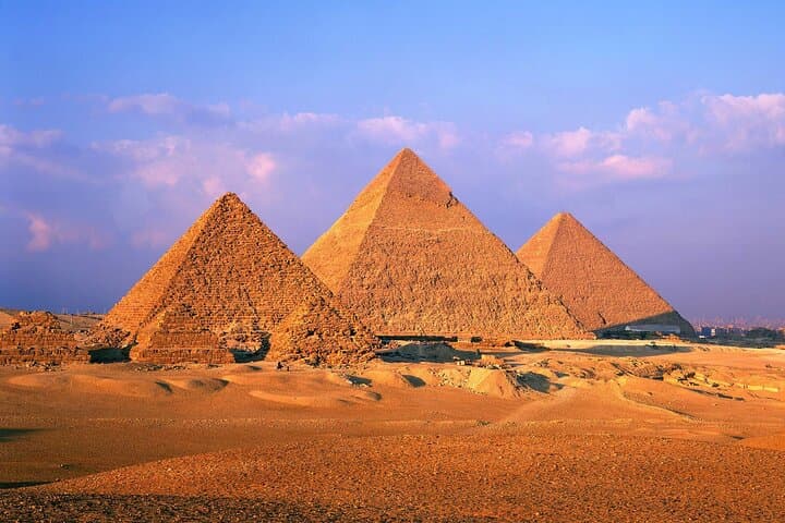 Camel Ride at Giza Pyramids: Half-Day Private Tour from Cairo