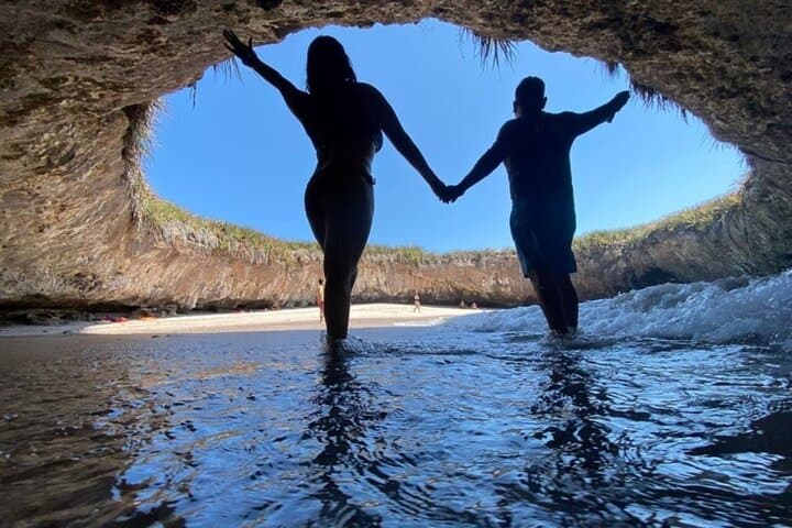 Private Tour to Hidden Beach at Marietas Islands from Punta Mita photo 2