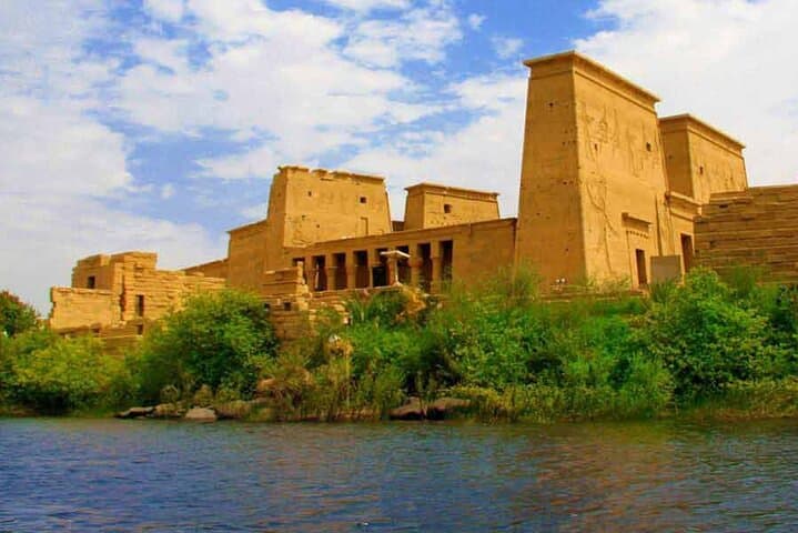 Day Tour From Luxor to Aswan: Edfu, Kom Ombo, Philae & High Dam in One Day photo 5