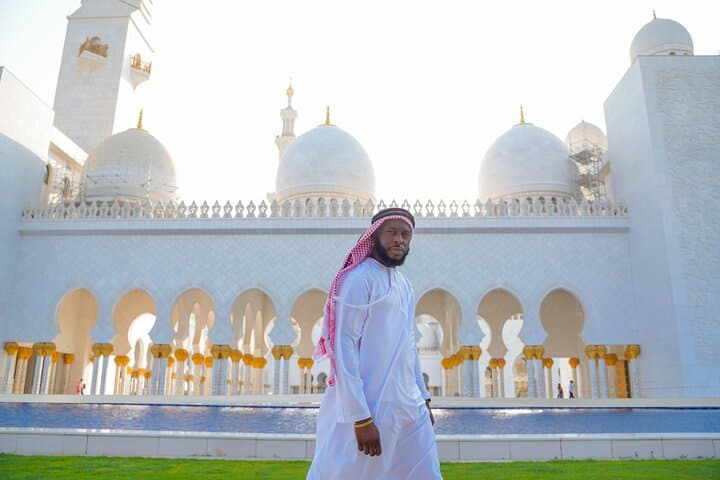 Abu Dhabi Day Trip from Dubai: Sheikh Zayed Mosque & Louvre Abu Dhabi photo 4