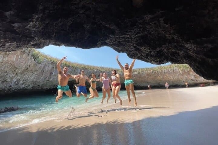 Private Tour to Hidden Beach at Marietas Islands from Punta Mita photo 4