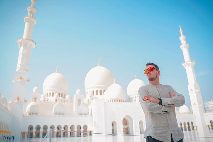 Abu Dhabi Half-Day: Sheikh Zayed Grand Mosque, Qasr Al Watan & Etihad Towers