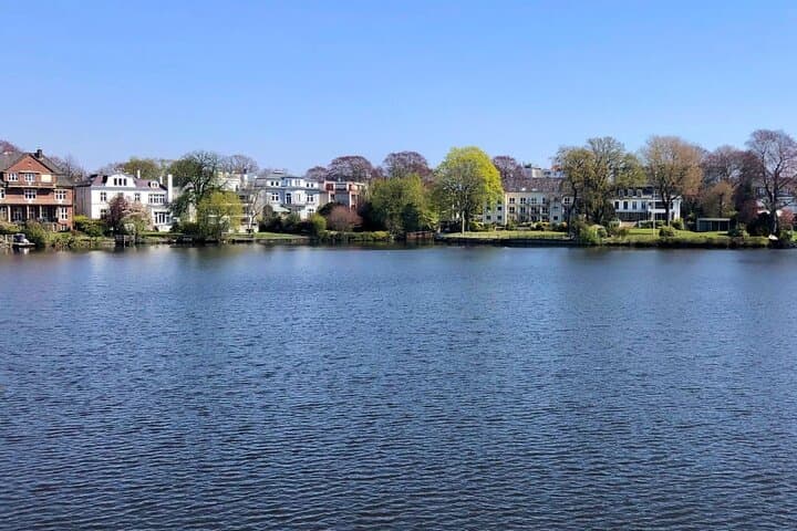 Fairy Flight: Self-Guided Puzzle Walk Through Hamburg’s Winterhude & Uhlenhorst