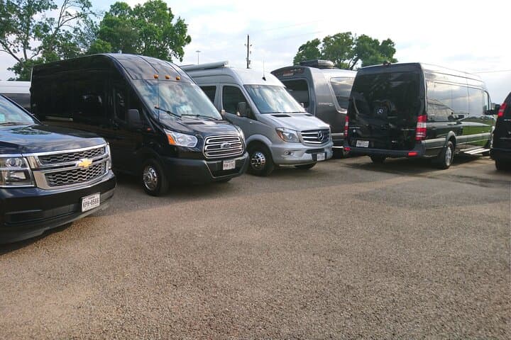 Private Galveston to Hobby Airport Shuttle for Groups up to 10 photo 6