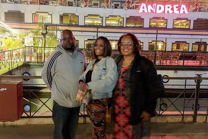 Nile Dinner Cruise in Cairo: Private 2-Hour Buffet & Belly Dance photo 2