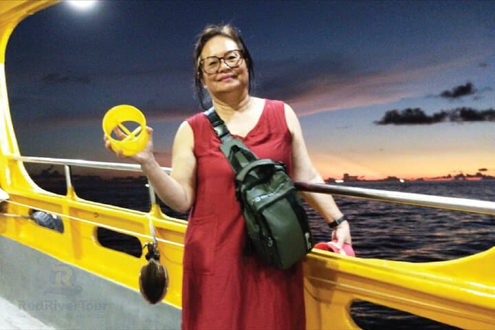Sunset & Night Squid Fishing in Phu Quoc — Private Boat, BBQ & Local Techniques photo 5