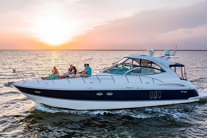 Happy Hour Cruise on the Emerald Coast: 4-Hour Luxury Yacht Experience photo 1