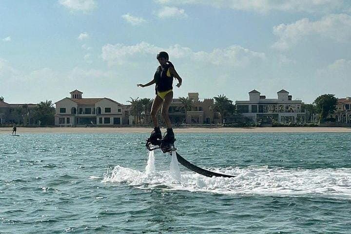 Dubai Flyboarding Experience: Soar Above the Arabian Gulf (30-Min Lesson) photo 2