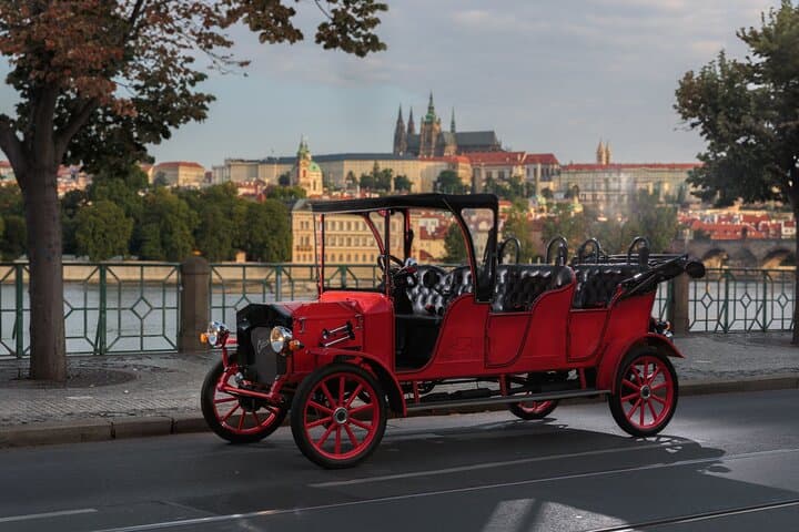 1-Hour Oldtimer Convertible Prague Sightseeing Tour — Prague Castle, Charles Bridge & Old Town photo 2