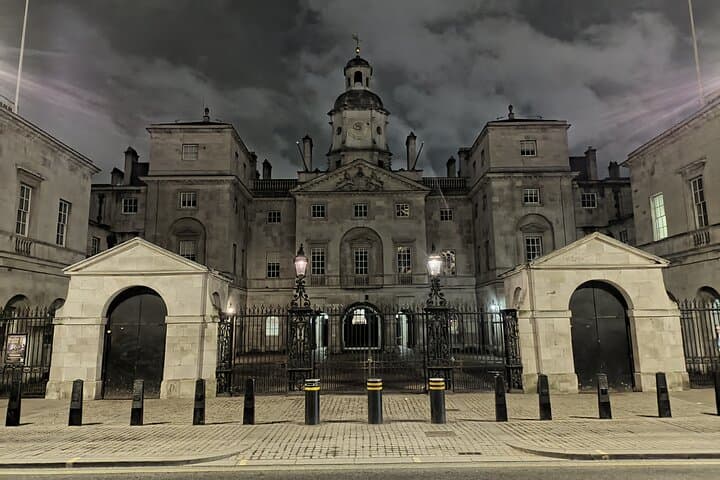 Royal Westminster by Night: After-Dark Walking Tour of London’s Icons photo 4