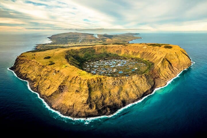 Two-Day Small-Group Tour of Moai Monuments and Historic Pathways on Easter Island