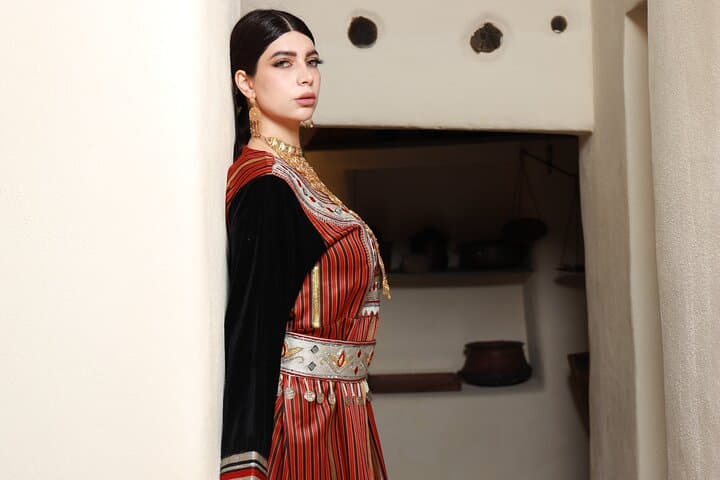 Omani Elegance: Timeless Photo Sessions in Muscat photo 2