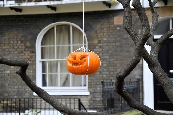 London Ghosts and Crime Walking Tour — Jack the Ripper & Haunted Sites photo 3