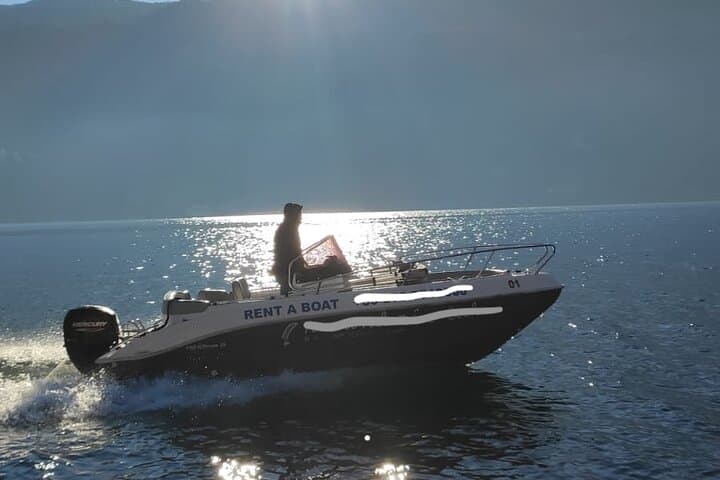 Self-Drive Boat Rental on Lake Como: Explore Villas & Lakeside Towns photo 2
