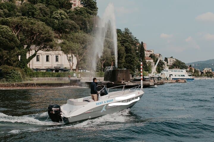 Self-Drive Boat Rental on Lake Como: Explore Villas & Lakeside Towns