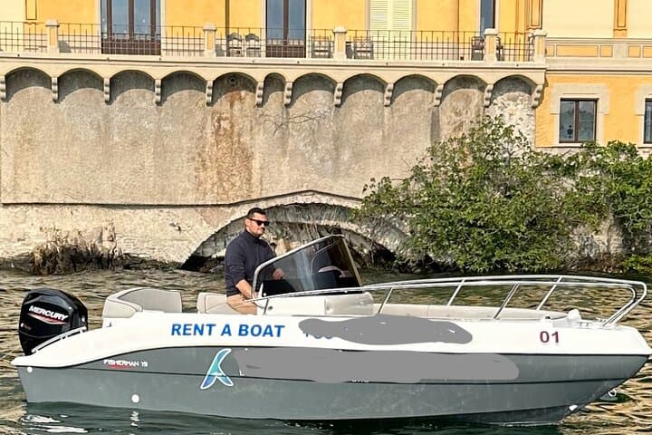 Self-Drive Boat Rental on Lake Como: Explore Villas & Lakeside Towns photo 4