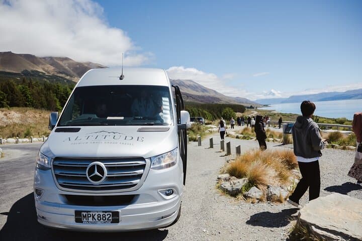 Full-Day Mount Cook Sightseeing Tour from Queenstown — Hooker Valley & Lake Pukaki photo 3
