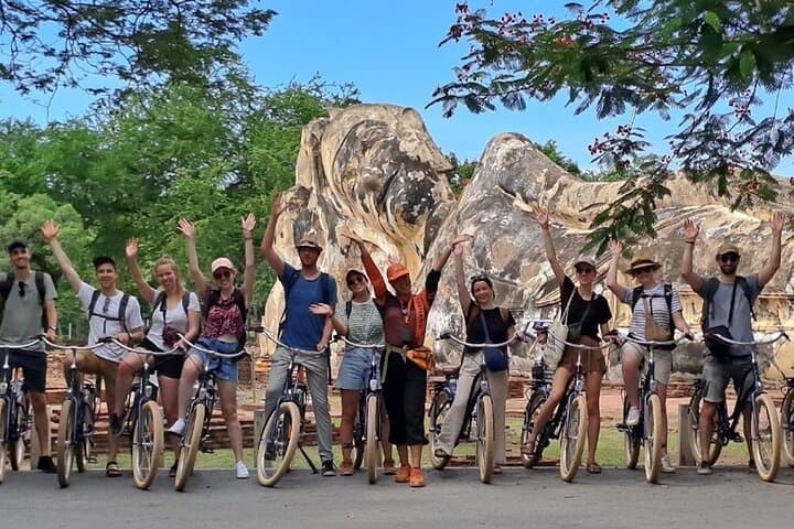 Ayutthaya Sunset Bicycle Tour to Ancient Temples: Evening Ride Through the World Heritage Park photo 2