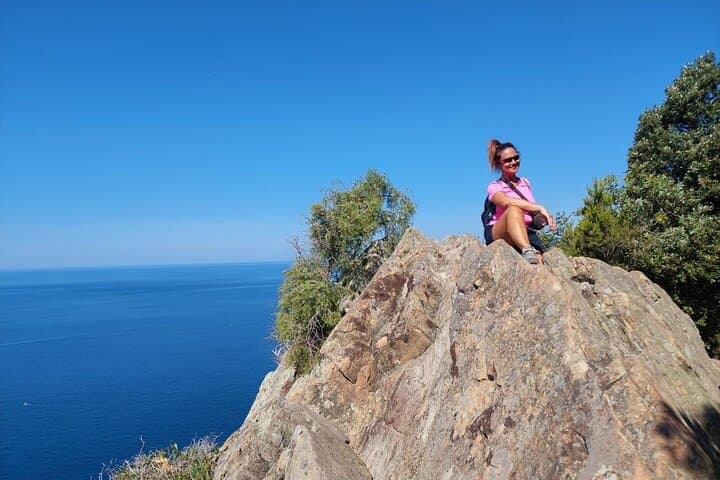 Levanto to Monterosso Guided Trek: Punta Mesco Panoramic Hike in Cinque Terre