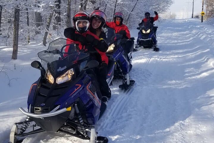 Île d'Orléans Snowmobiling: 1.5‑Hour Guided Winter Ride from Quebec City photo 4